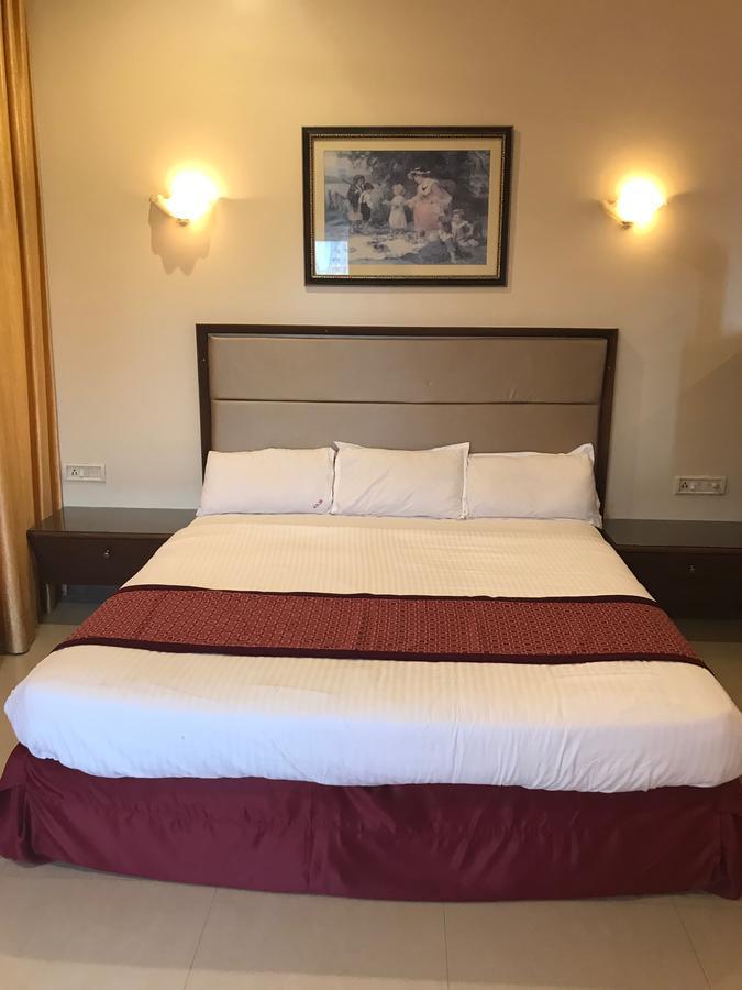 Kohinoor Atc Bed & Breakfast มุมไบ ภายนอก รูปภาพ
